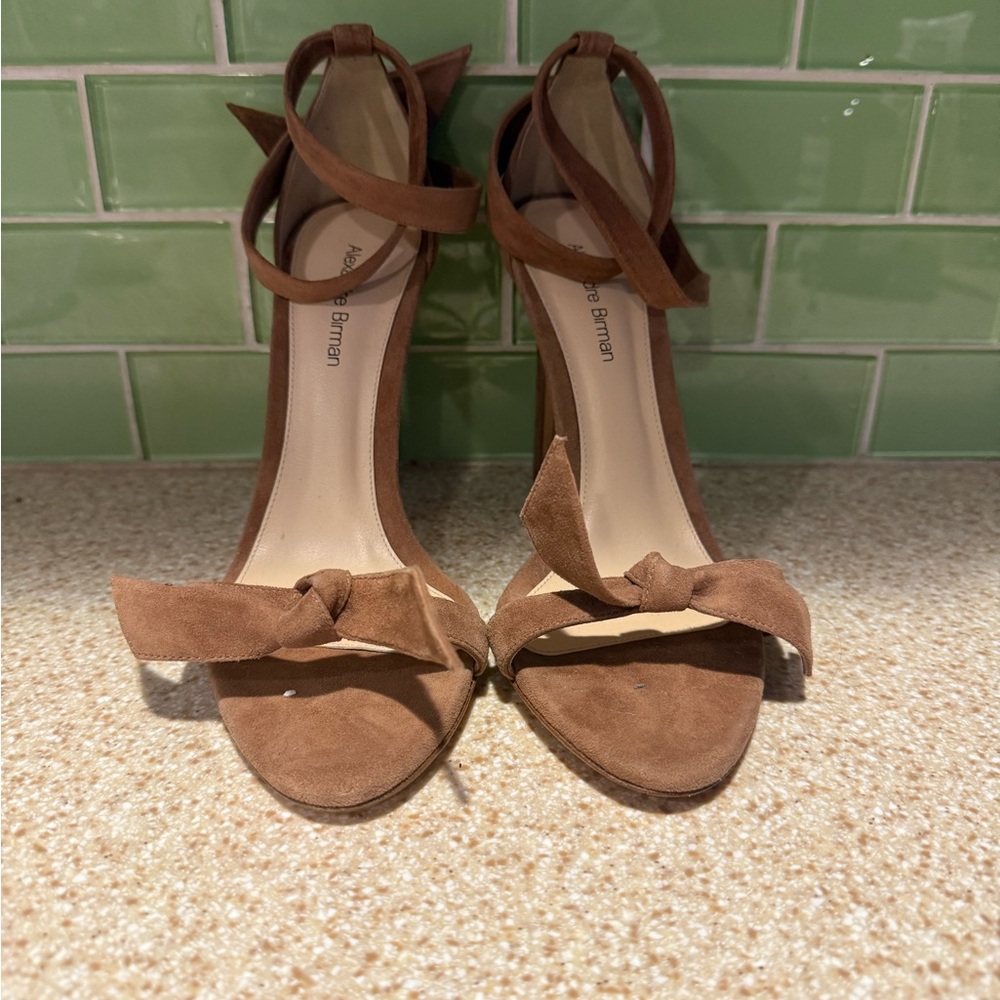 Alexandre Birman CLARITA 100 GOLDEN Brown Suede Heels